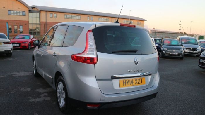 Renault Grand Scenic 1.5 DYNAMIQUE TOMTOM ENERGY DCI S/S 5d 110 BHP MPV Diesel SILVER