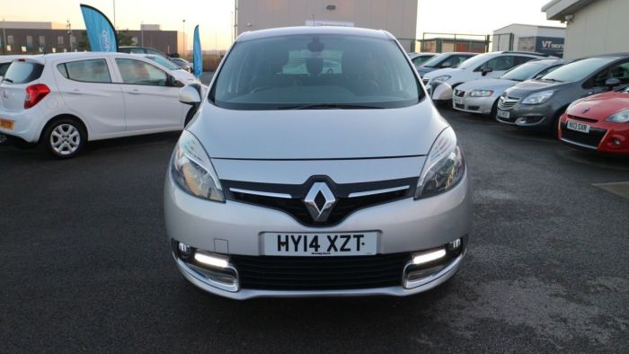 Renault Grand Scenic 1.5 DYNAMIQUE TOMTOM ENERGY DCI S/S 5d 110 BHP MPV Diesel SILVER