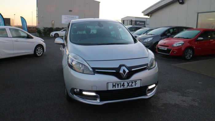 Renault Grand Scenic 1.5 DYNAMIQUE TOMTOM ENERGY DCI S/S 5d 110 BHP MPV Diesel SILVER