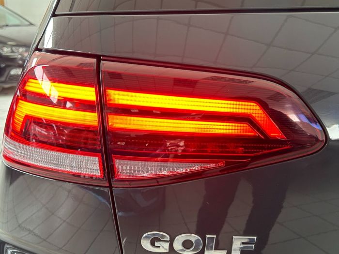 Volkswagen Golf 2.0 GT TDI BLUEMOTION TECHNOLOGY DSG 5d 148 BHP Estate Diesel GREY