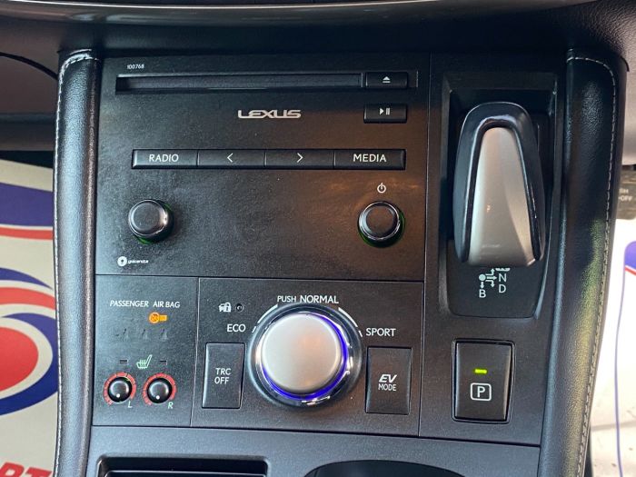 Lexus CT 200h 200h 1.8 5dr CVT Hatchback Petrol/Electric Hybrid BLACK