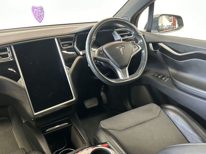 Tesla Model X 0.0 75D 5d 88 BHP Hatchback Electric SILVER