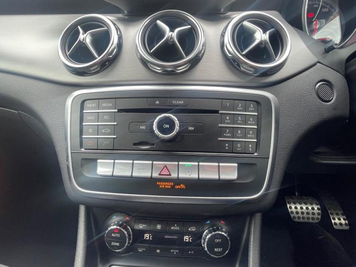 Mercedes-Benz GLA Class 1.6 GLA 200 AMG Line 5dr Auto Estate Petrol WHITE