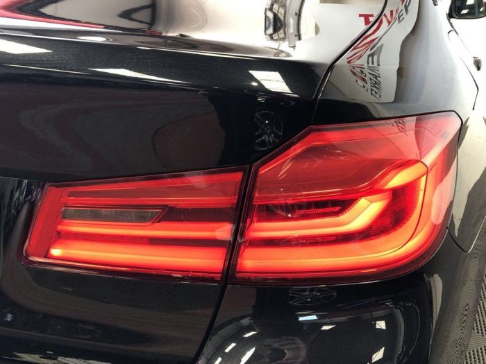 BMW 5 Series 2.0 530E SE 4d 249 BHP Saloon Hybrid BLACK