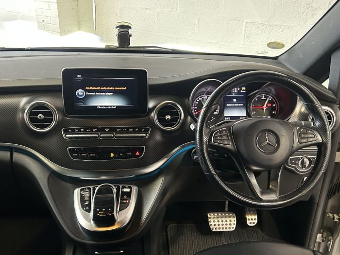 Mercedes-Benz V Class 2.2 V220d AMG Line MPV 5dr Diesel G-Tronic+ Euro 6 (s/s) 8 Seat XLWB (163 ps) MPV Diesel SILVER