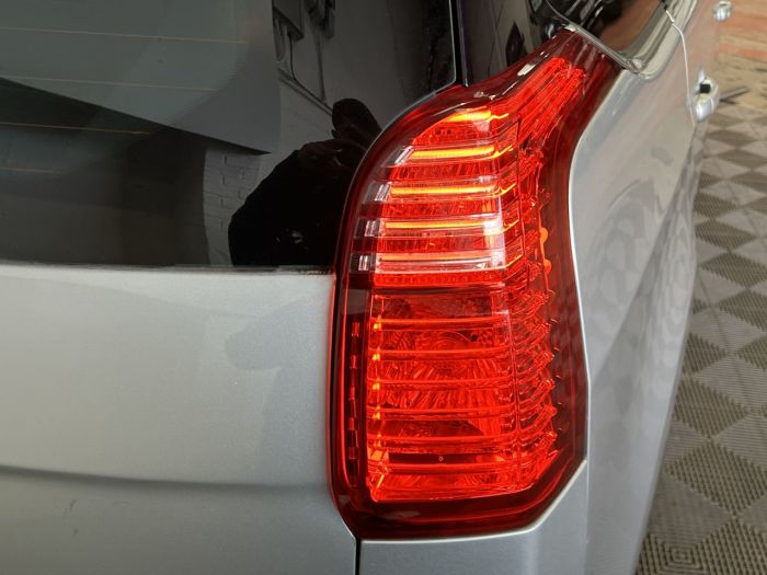 Peugeot 5008 1.6 BlueHDi Allure MPV 5dr Diesel EAT Euro 6 (s/s) (120 ps) MPV Diesel SILVER