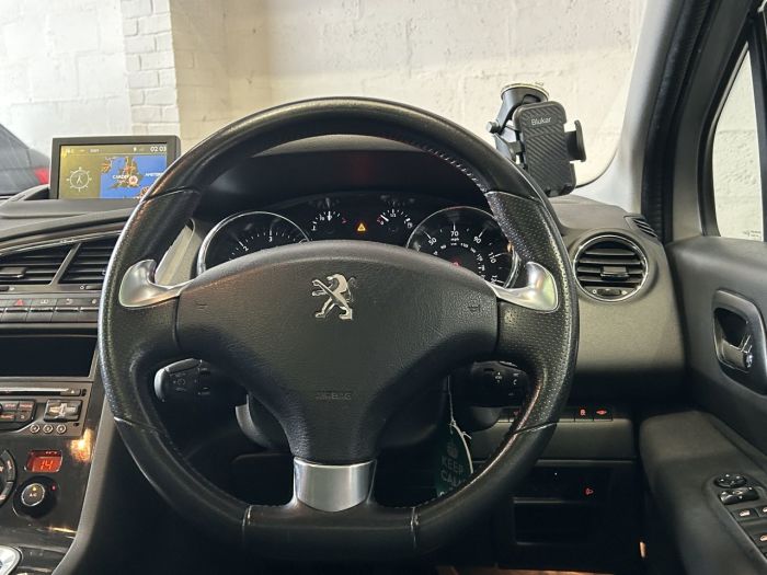 Peugeot 5008 1.6 BlueHDi Allure MPV 5dr Diesel EAT Euro 6 (s/s) (120 ps) MPV Diesel SILVER