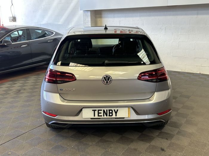 Volkswagen e-Golf e-Golf Hatchback 5dr Electric Auto (115 ps) Hatchback Electric SILVER
