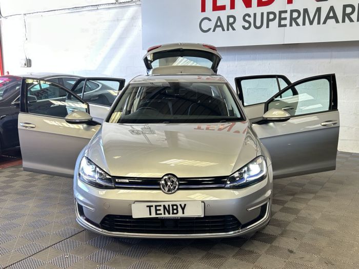 Volkswagen e-Golf e-Golf Hatchback 5dr Electric Auto (115 ps) Hatchback Electric SILVER