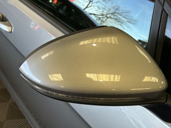 Volkswagen e-Golf e-Golf Hatchback 5dr Electric Auto (115 ps) Hatchback Electric SILVER