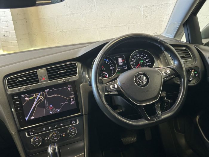 Volkswagen e-Golf e-Golf Hatchback 5dr Electric Auto (115 ps) Hatchback Electric SILVER