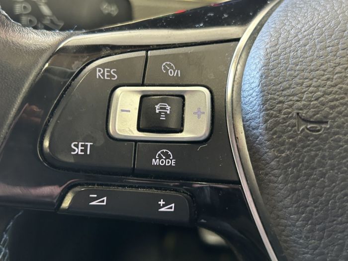Volkswagen e-Golf e-Golf Hatchback 5dr Electric Auto (115 ps) Hatchback Electric SILVER