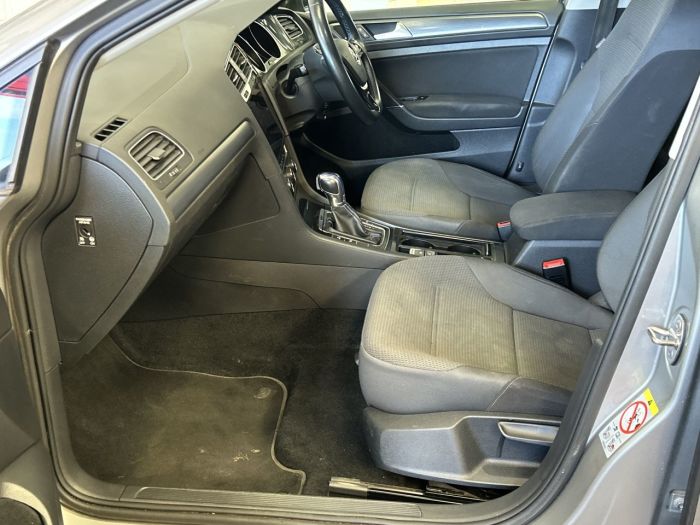 Volkswagen e-Golf e-Golf Hatchback 5dr Electric Auto (115 ps) Hatchback Electric SILVER