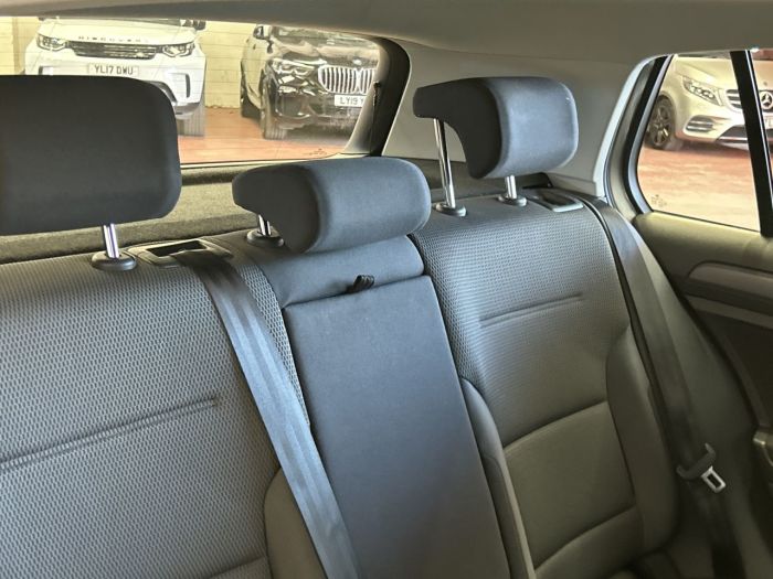 Volkswagen e-Golf e-Golf Hatchback 5dr Electric Auto (115 ps) Hatchback Electric SILVER