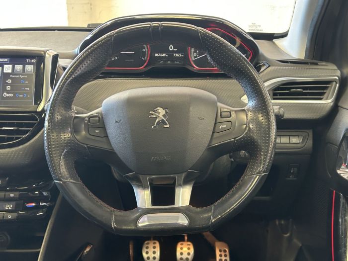 Peugeot 2008 1.2 PureTech GT Line SUV 5dr Petrol Manual Euro 6 (s/s) (110 ps) SUV Petrol GREY