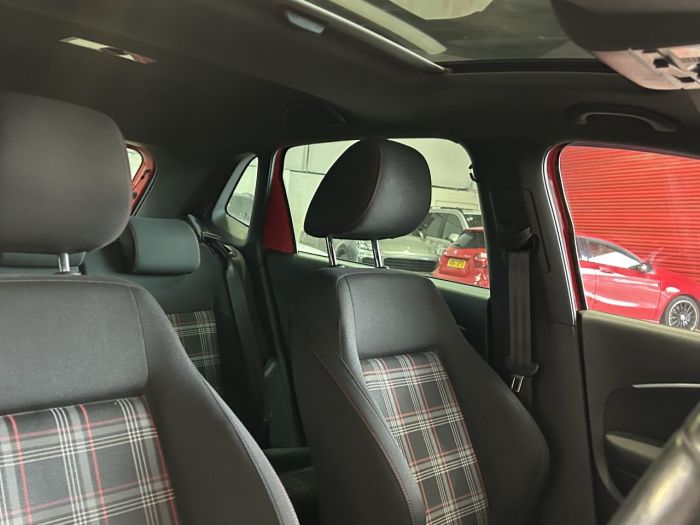 Volkswagen Polo 1.8 TSI BlueMotion Tech GTI Hatchback 5dr Petrol DSG Euro 6 (s/s) (192 ps) Hatchback Petrol RED