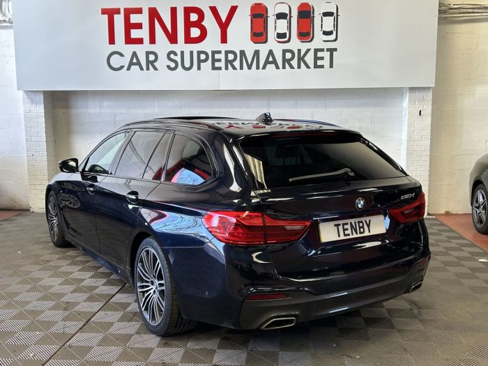 BMW 5 Series 2.0 520d M Sport Touring 5dr Diesel Auto Euro 6 (s/s) (190 ps) Estate Diesel BLACK
