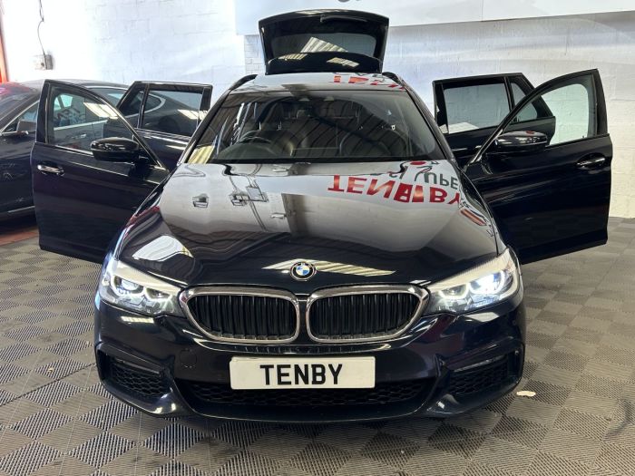 BMW 5 Series 2.0 520d M Sport Touring 5dr Diesel Auto Euro 6 (s/s) (190 ps) Estate Diesel BLACK