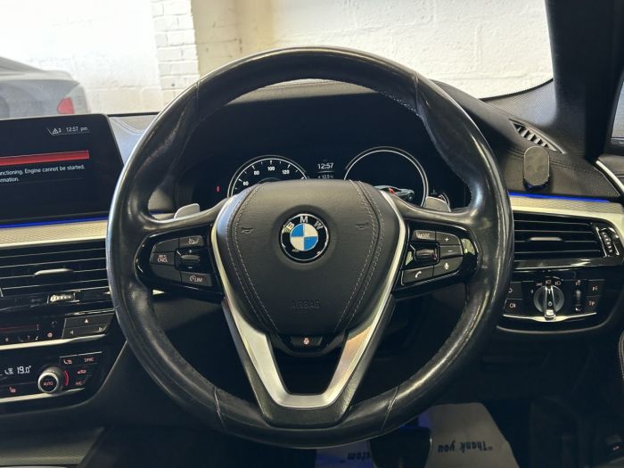 BMW 5 Series 2.0 520d M Sport Touring 5dr Diesel Auto Euro 6 (s/s) (190 ps) Estate Diesel BLACK