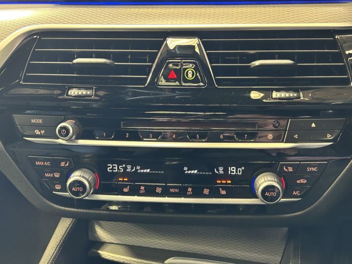 BMW 5 Series 2.0 520d M Sport Touring 5dr Diesel Auto Euro 6 (s/s) (190 ps) Estate Diesel BLACK