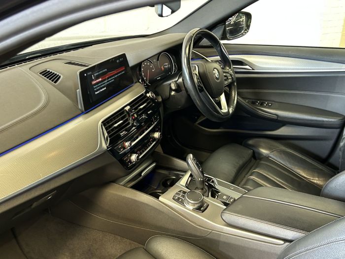 BMW 5 Series 2.0 520d M Sport Touring 5dr Diesel Auto Euro 6 (s/s) (190 ps) Estate Diesel BLACK