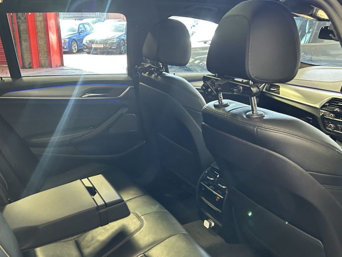 BMW 5 Series 2.0 520d M Sport Touring 5dr Diesel Auto Euro 6 (s/s) (190 ps) Estate Diesel BLACK