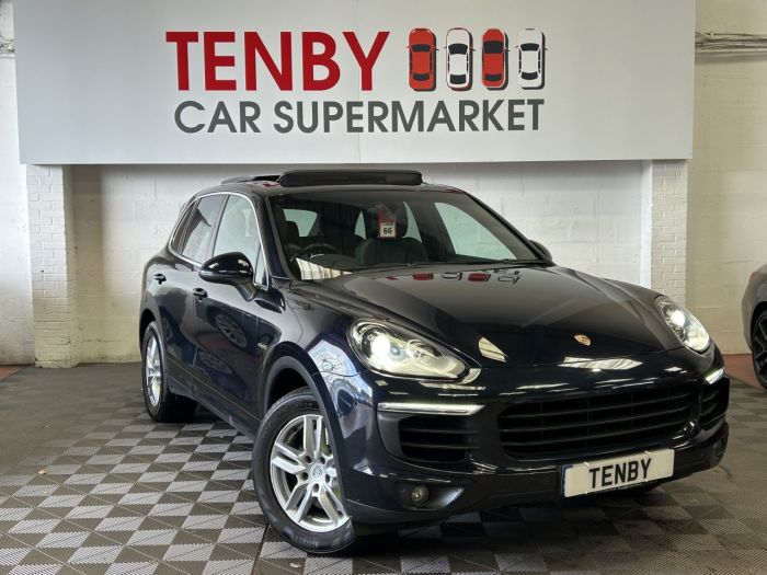 Porsche Cayenne 3.0 V6 E-Hybrid S SUV 5dr Petrol Plug-in Hybrid TiptronicS 4WD Euro 6 (s/s) (416 ps) SUV Hybrid BLUE