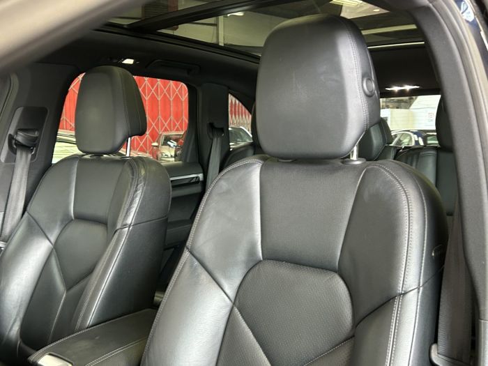 Porsche Cayenne 3.0 V6 E-Hybrid S SUV 5dr Petrol Plug-in Hybrid TiptronicS 4WD Euro 6 (s/s) (416 ps) SUV Hybrid BLUE