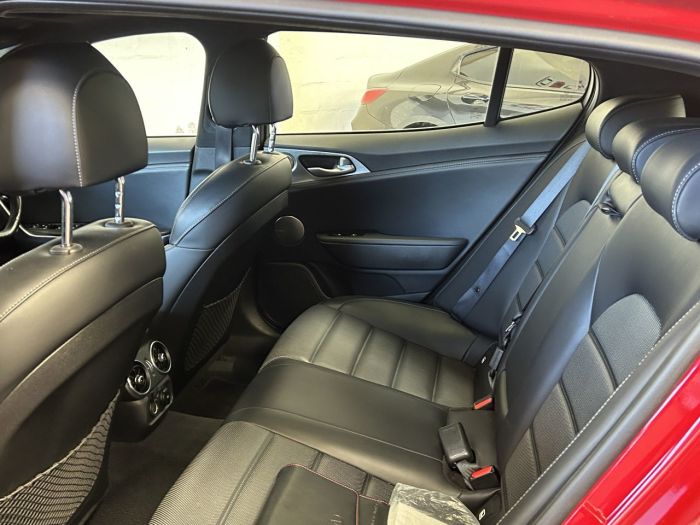 Kia Stinger 3.3 T-GDi V6 GT S Gran Turismo 5dr Petrol Auto Euro 6 (s/s) (365 bhp) Hatchback Petrol RED