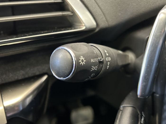 Peugeot 3008 2.0 BlueHDi GT Line SUV 5dr Diesel EAT Euro 6 (s/s) (180 ps) SUV Diesel BLUE