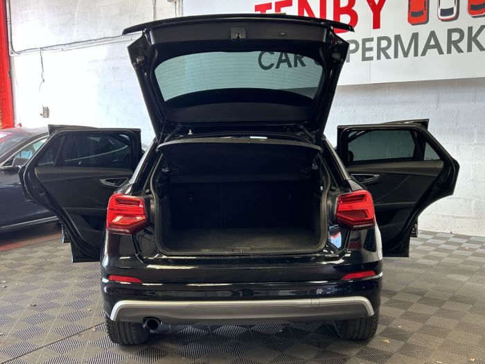 Audi Q2 1.6 TDI 30 S line SUV 5dr Diesel S Tronic Euro 6 (s/s) (116 ps) SUV Diesel BLACK