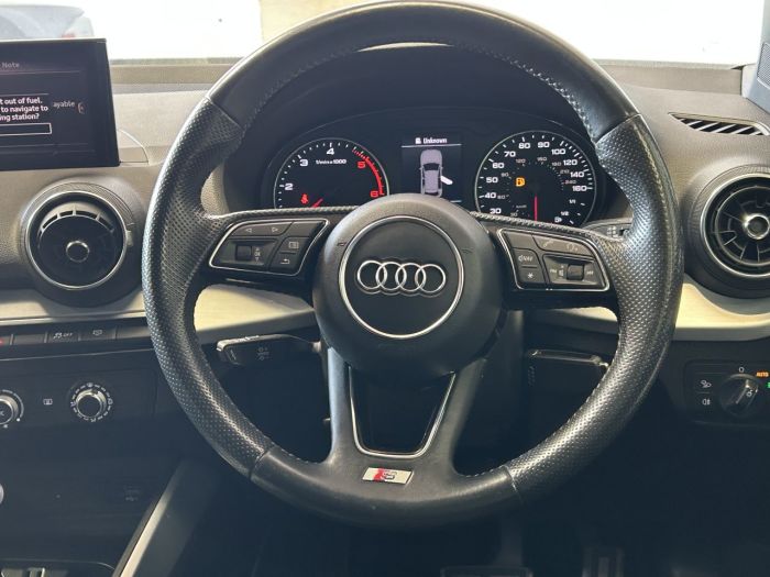 Audi Q2 1.6 TDI 30 S line SUV 5dr Diesel S Tronic Euro 6 (s/s) (116 ps) SUV Diesel BLACK