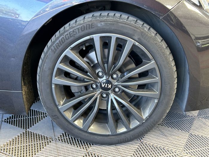 Kia Stinger 2.2 CRDi GT-Line Gran Turismo 5dr Diesel Auto Euro 6 (s/s) (197 bhp) Hatchback Diesel GREY