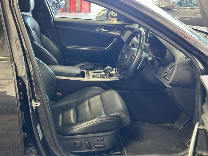 Kia Stinger 2.2 CRDi GT-Line Gran Turismo 5dr Diesel Auto Euro 6 (s/s) (197 bhp) Hatchback Diesel GREY