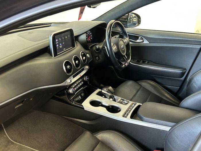 Kia Stinger 2.2 CRDi GT-Line Gran Turismo 5dr Diesel Auto Euro 6 (s/s) (197 bhp) Hatchback Diesel GREY