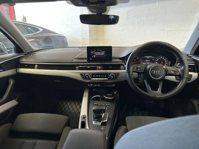 Audi A4 Avant 2.0 TDI ultra Sport Estate 5dr Diesel S Tronic Euro 6 (s/s) (150 ps) Estate Diesel BLUE