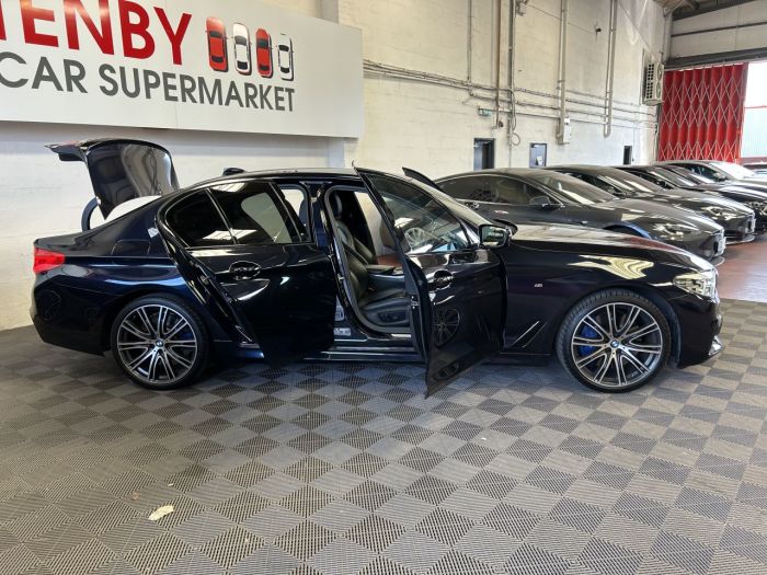 BMW 5 Series 3.0 540i GPF M Sport Saloon 4dr Petrol Auto xDrive Euro 6 (s/s) (340 ps) Saloon Petrol BLACK
