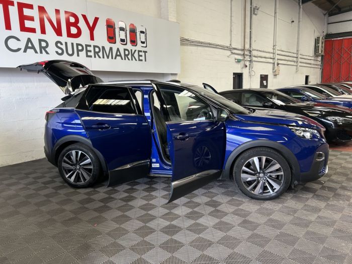 Peugeot 3008 1.6 13.2kWh GT SUV 5dr Petrol Plug-in Hybrid e-EAT 4WD Euro 6 (s/s) (300 ps) SUV Hybrid BLUE