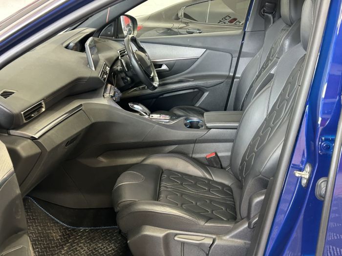 Peugeot 3008 1.6 13.2kWh GT SUV 5dr Petrol Plug-in Hybrid e-EAT 4WD Euro 6 (s/s) (300 ps) SUV Hybrid BLUE