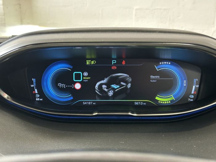 Peugeot 3008 1.6 13.2kWh GT SUV 5dr Petrol Plug-in Hybrid e-EAT 4WD Euro 6 (s/s) (300 ps) SUV Hybrid BLUE