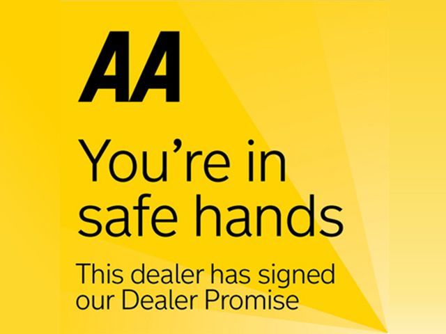 Mercedes-Benz GLC 2.1 GLC250d AMG Line (Premium Plus) SUV 5dr Diesel G-Tronic 4MATIC Euro 6 (s/s) (204 ps) SUV Diesel WHITE