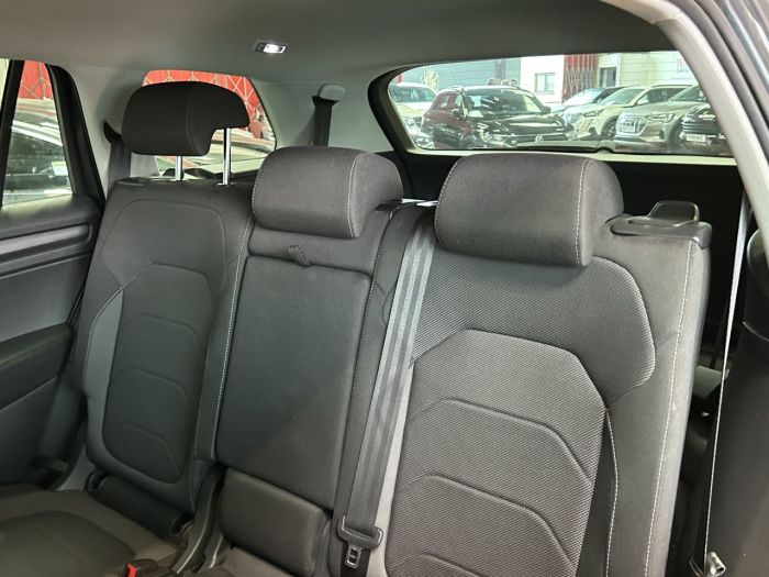 Skoda Kodiaq 2.0 TDI SE Technology SUV 5dr Diesel DSG 4WD Euro 6 (s/s) (7 Seat) (150 ps) SUV Diesel GREY
