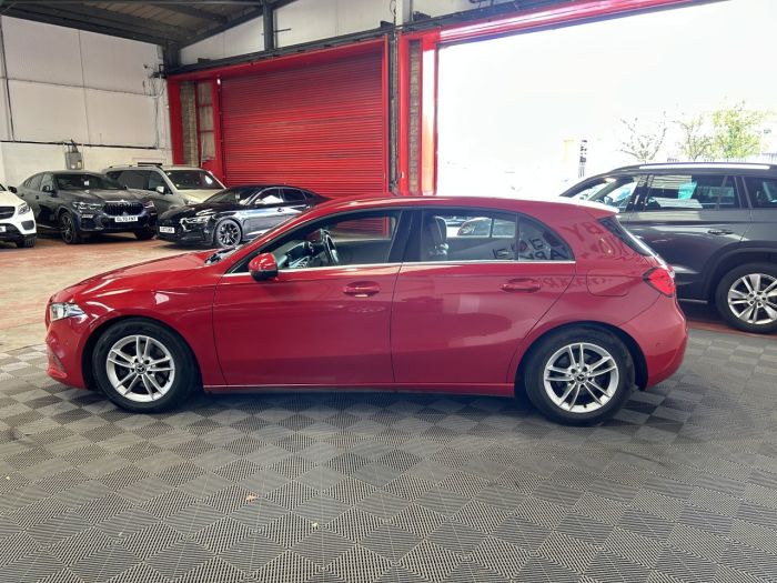 Mercedes-Benz A Class 1.3 A180 SE (Executive) Hatchback 5dr Petrol 7G-DCT Euro 6 (s/s) (136 ps) Hatchback Petrol RED