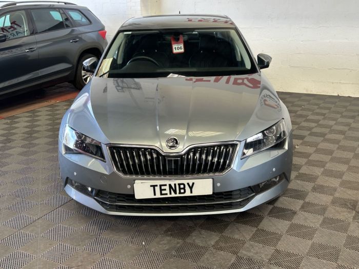 Skoda Superb 2.0 TDI SE L Executive Hatchback 5dr Diesel DSG Euro 6 (s/s) (190 ps) Hatchback Diesel GREY