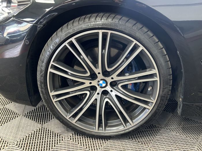 BMW 5 Series 3.0 530d M Sport Saloon 4dr Diesel Auto Euro 6 (s/s) (265 ps) Saloon Diesel BLACK