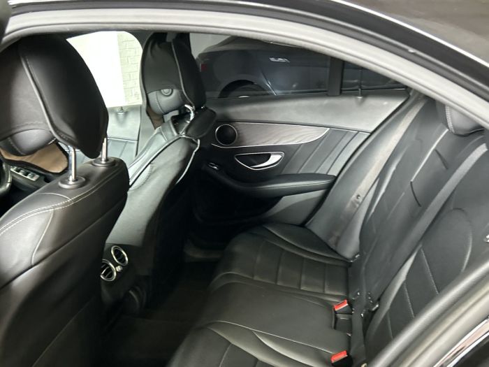 Mercedes-Benz C Class 2.1 C220d AMG Line (Premium) Saloon 4dr Diesel G-Tronic+ Euro 6 (s/s) (170 ps) Saloon Diesel BLACK
