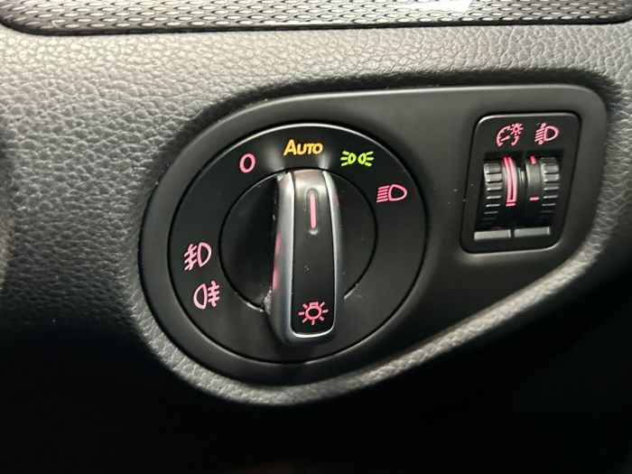 SEAT Alhambra 2.0 TDI SE Lux MPV 5dr Diesel DSG Euro 6 (s/s) (184 ps) MPV Diesel GREY