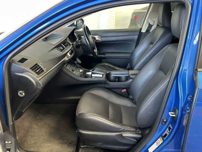 Lexus CT 1.8 200h Luxury Hatchback 5dr Petrol Hybrid E-CVT Euro 6 (s/s) (136 ps) Hatchback Hybrid BLUE