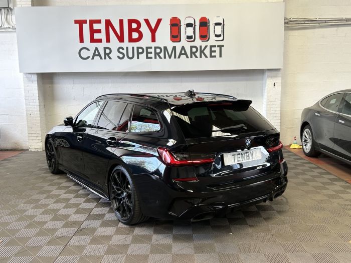 BMW 3 Series 3.0 M340i Touring 5dr Petrol Auto xDrive Euro 6 (s/s) (374 ps) Estate Petrol BLACK