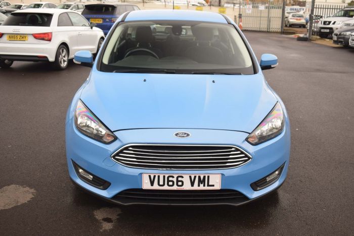 Ford Focus 1.5 TDCi Zetec (s/s) 5dr Hatchback Diesel Blue